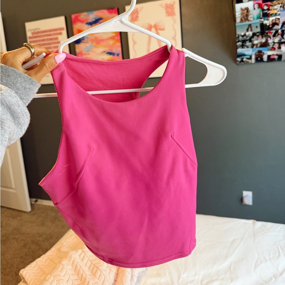 hot pink lululemon crop top
size 6
